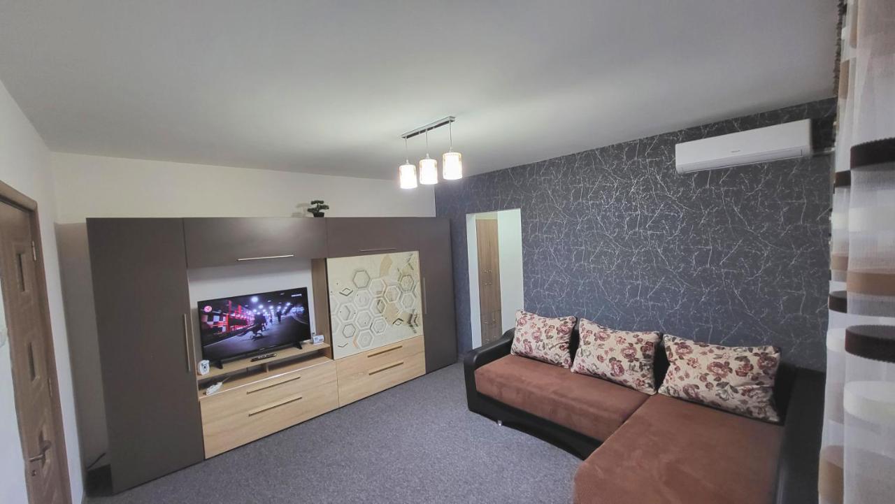 Apartament Navi Onesti Exterior foto